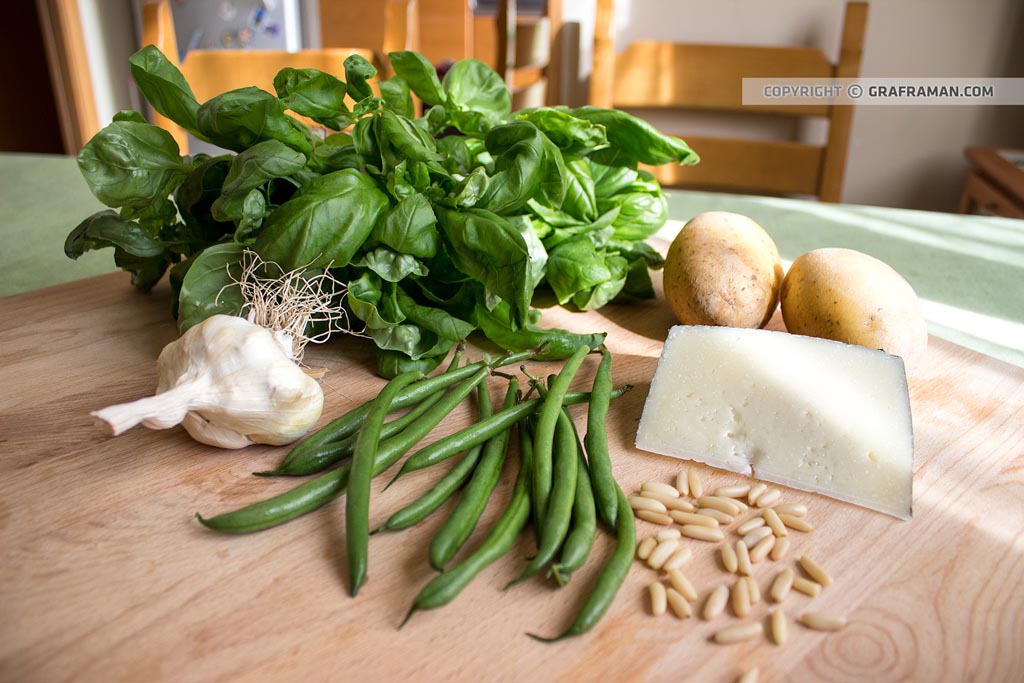 Linguine al pesto con patate e fagiolini