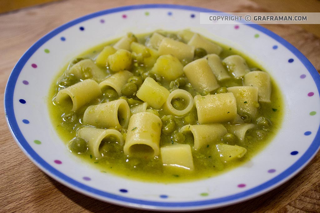 Minestra di piselli e patate