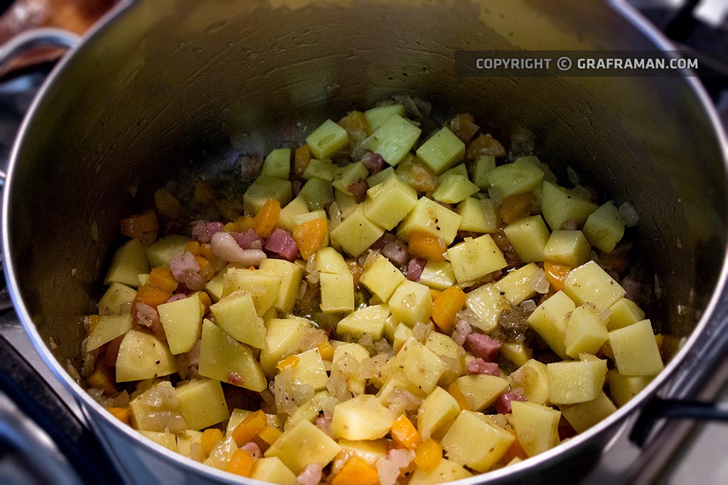 Minestra di piselli e patate