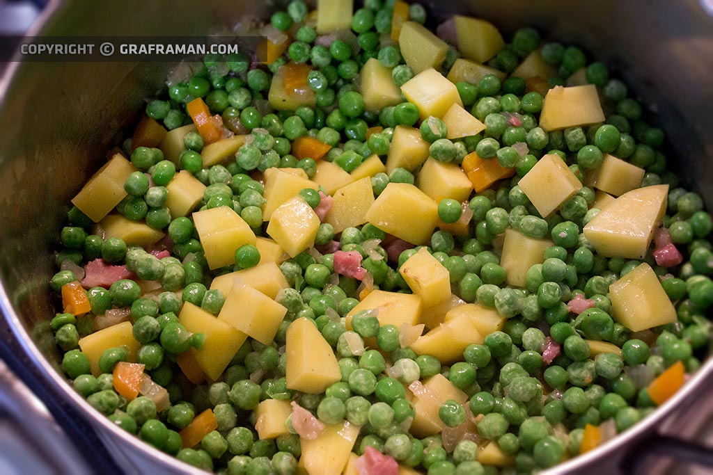 Minestra di piselli e patate