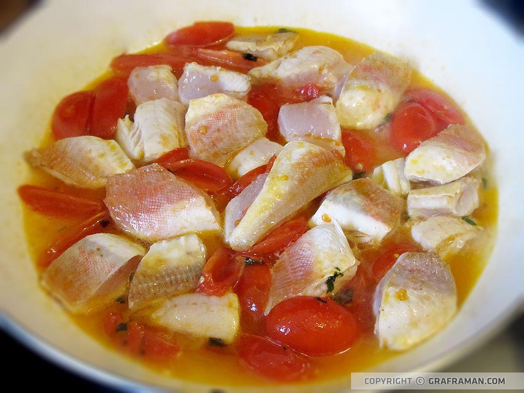 Paccheri al sugo di gallinella di mare