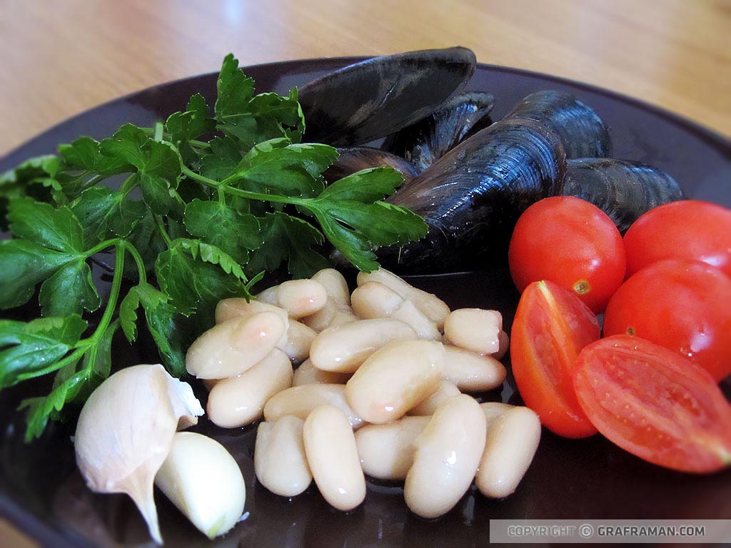 Pasta con crema di cannellini e cozze