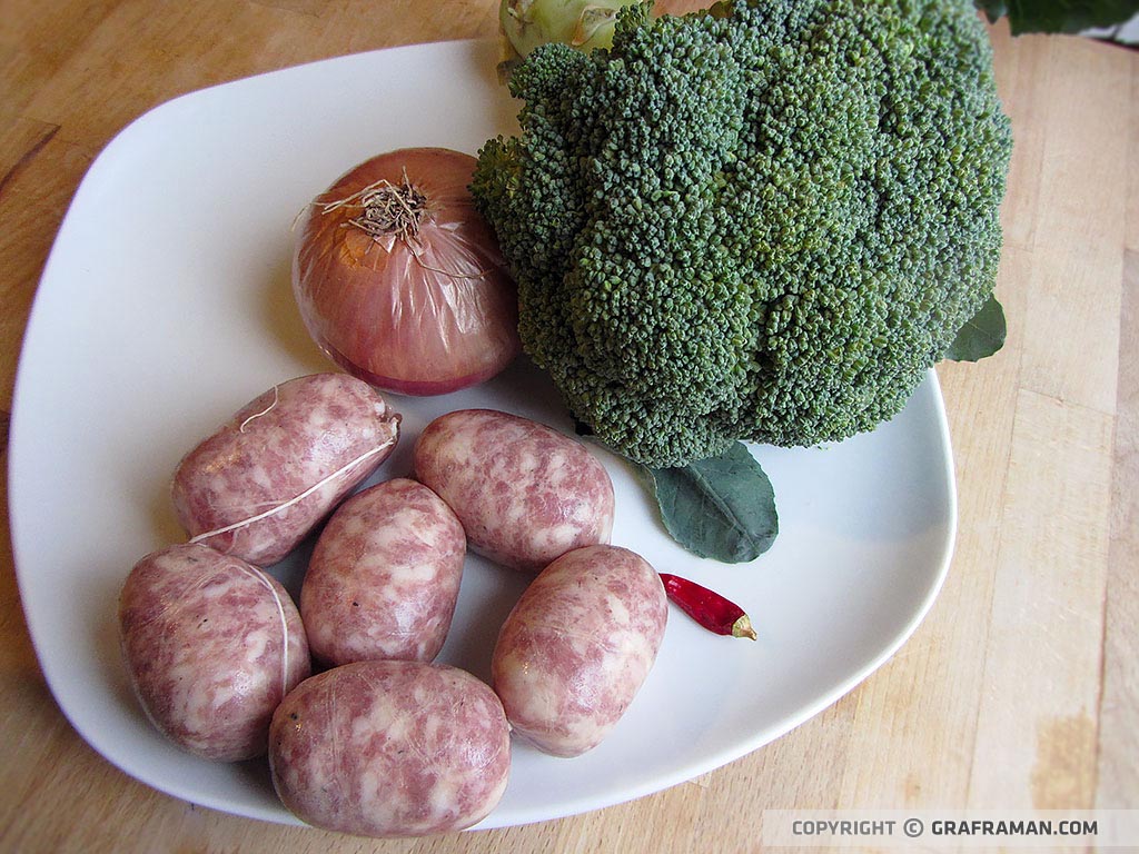 Risotto con salsiccia e broccoletti