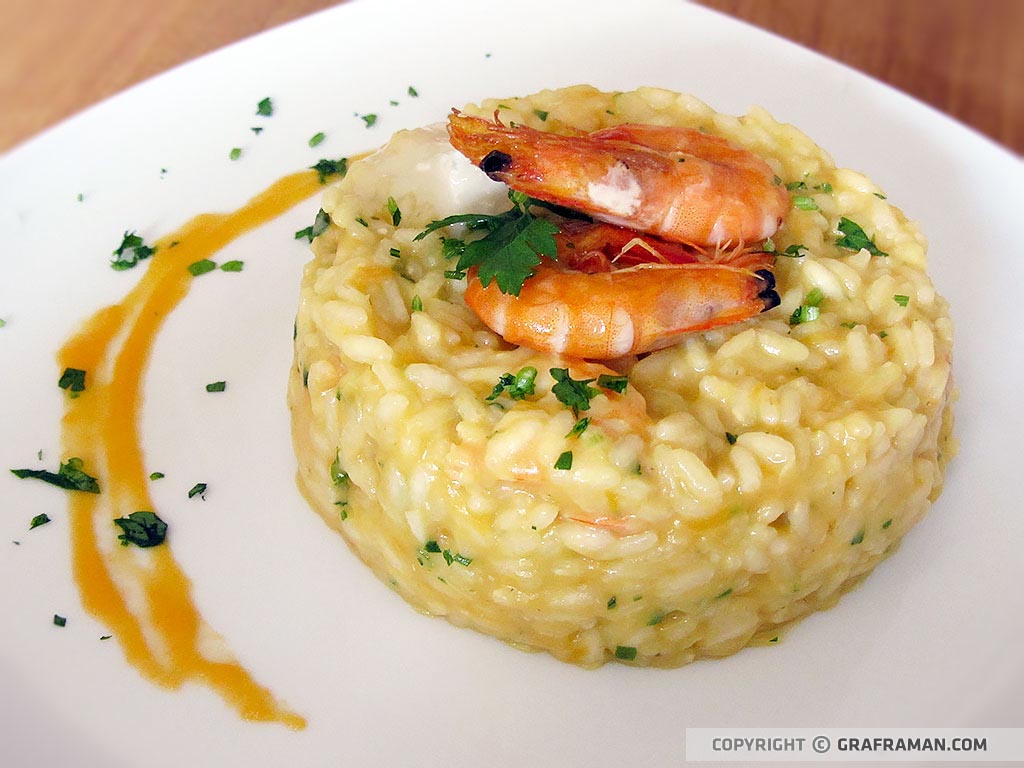 Risotto alla zucca mantecato con gorgonzola e gamberi croccanti