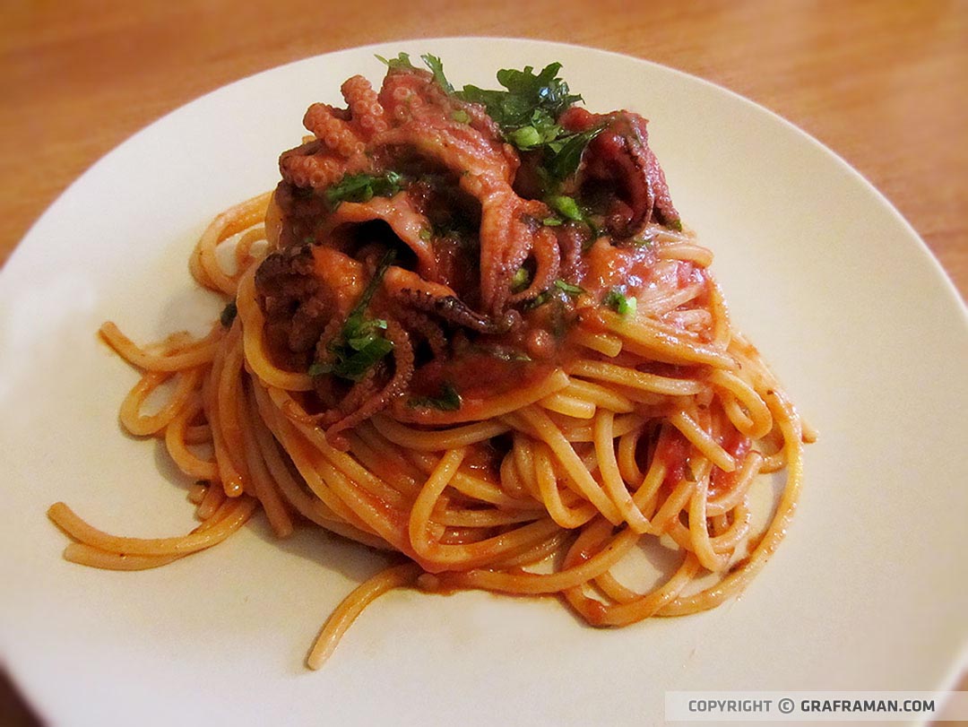 Spaghetti al sugo di ''purpetiell' affugat''