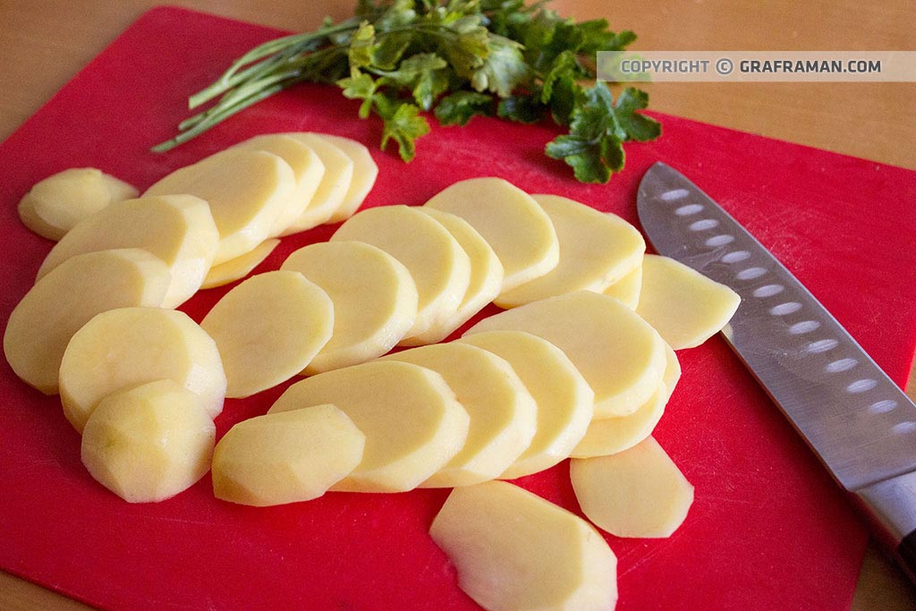 Tegamino di salmone, patate e provola