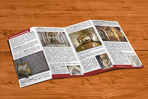 Mockup Brochure interno