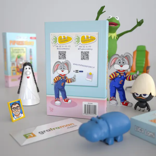 Rendering 3D ravvicinato del retro copertina di "Pupazzi Story" con QR code e il pupazzo Caciotta, tra i giocattoli della scenografia - Graframan